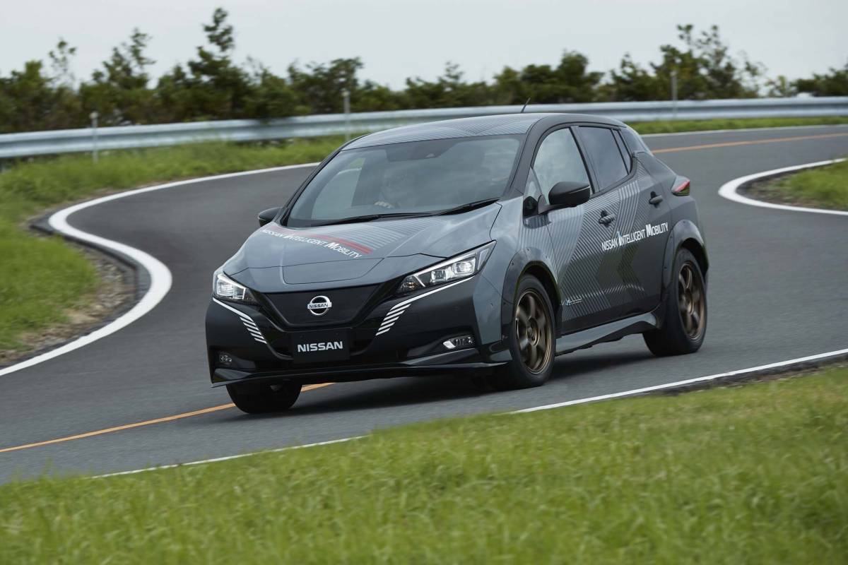 Έρχονται ηλεκτρικές ...βολίδες από τη Nissan