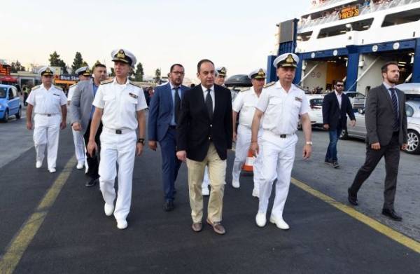 Το κεντρικό λιμάνι του Πειραιά επισκέφθηκε ο Ι. Πλακιωτάκης