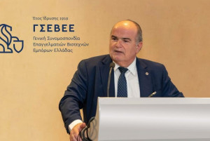 Καββαθάς (ΓΣΕΒΕΕ) κατά Κατρούγκαλου: Καταδικασμένες πολιτικές μετατροπής Ασφαλιστικού σε Φορολογικό