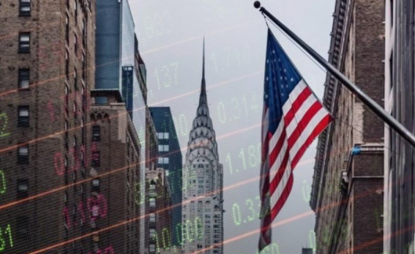 Υποχωρούν οι μετοχές στη Wall Street μετά την ισχυρή επίδοση της προηγούμενης συνεδρίασης