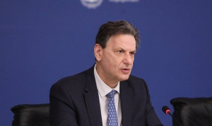 «Σήμα» Σκυλακάκη στις επιχειρήσεις: Αυξήστε τους μισθούς-Διαπίστωση της πραγματικής ανάγκης