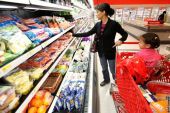 ΗΠΑ: Πτώση 0,8% στις τιμές των τροφίμων τον Ιούλιο
