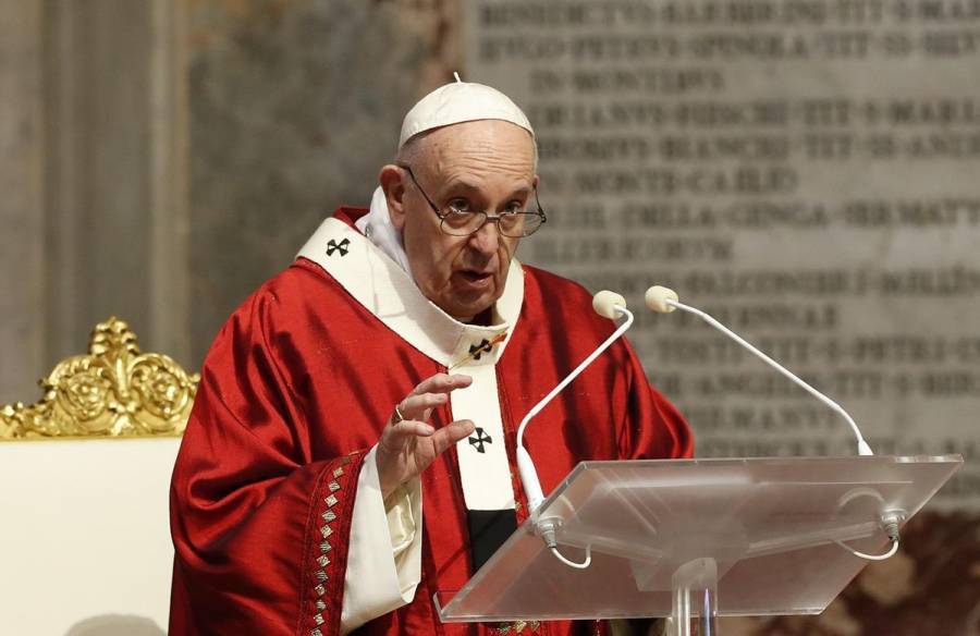 Ιστορική εξέλιξη: Ο Πάπας ενέκρινε το σύμφωνο συμβίωσης ομόφυλων ζευγαριών