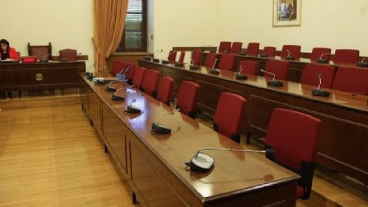 Παρακολουθήσεις: Αίτημα ΣΥΡΙΖΑ, ΠΑΣΟΚ, ΚΚΕ για κλήση Δημητριάδη, Λαβράνου, Μπίτσιου