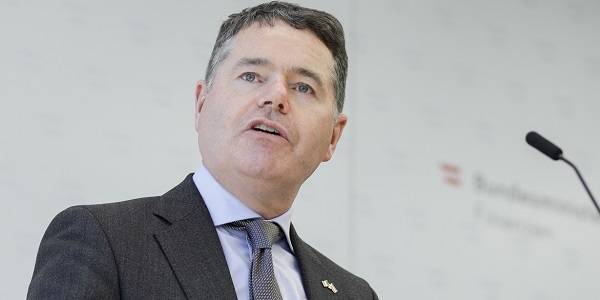 Ντόνοχιου: Η οικονομική ανάκαμψη στην ευρωζώνη θα συνεχιστεί το 2022