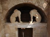 Βήμα βήμα στην Αμφίπολη: Ό,τι χρειάζεται να γνωρίζετε για την ιστορική ανακάλυψη