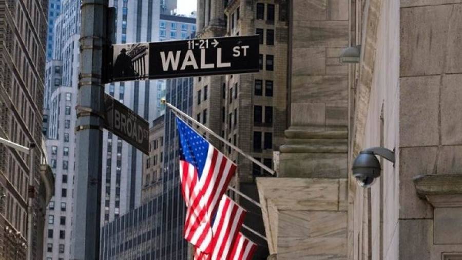 Ανοδικό rebound η Wall Street με το βλέμμα στον κορονοϊό