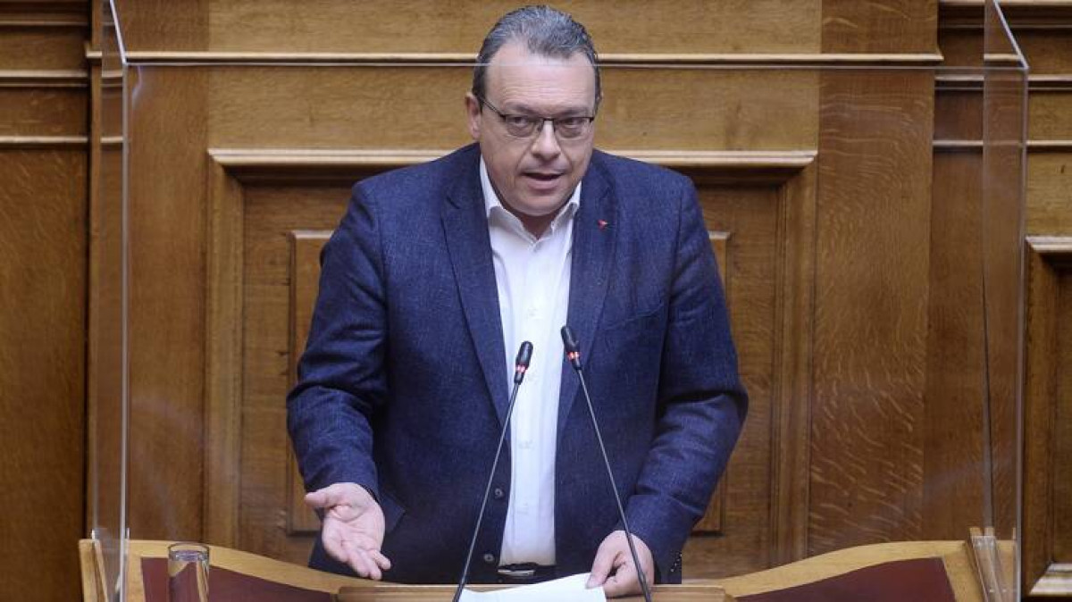 Φάμελλος: Η ρήτρα Μητσοτάκη φέρνει και λουκέτα Μητσοτάκη στην αγορά