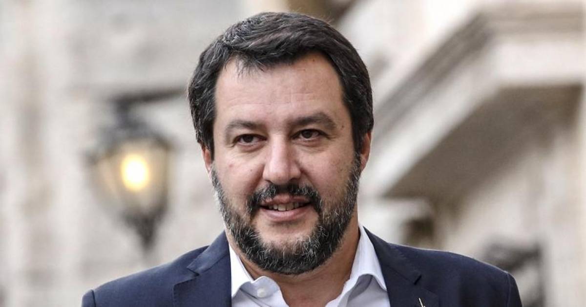 Σαλβίνι: Δεν τίθεται υπό συζήτηση ο στόχος για το έλλειμμα
