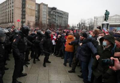 Ρωσία: Εκατοντάδες συλλήψεις σε διαδηλώσεις υπέρ του Ναβάλνι