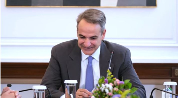 Μητσοτάκης-Καδής: Συζήτηση για την προστασία ωκεανών- θαλασσών και την ασφάλεια