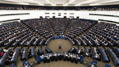 Ευρωκοινοβούλιο: Ενέκρινε τον διορισμό Λαγκάρντ στην ΕΚΤ εν…απουσία της!