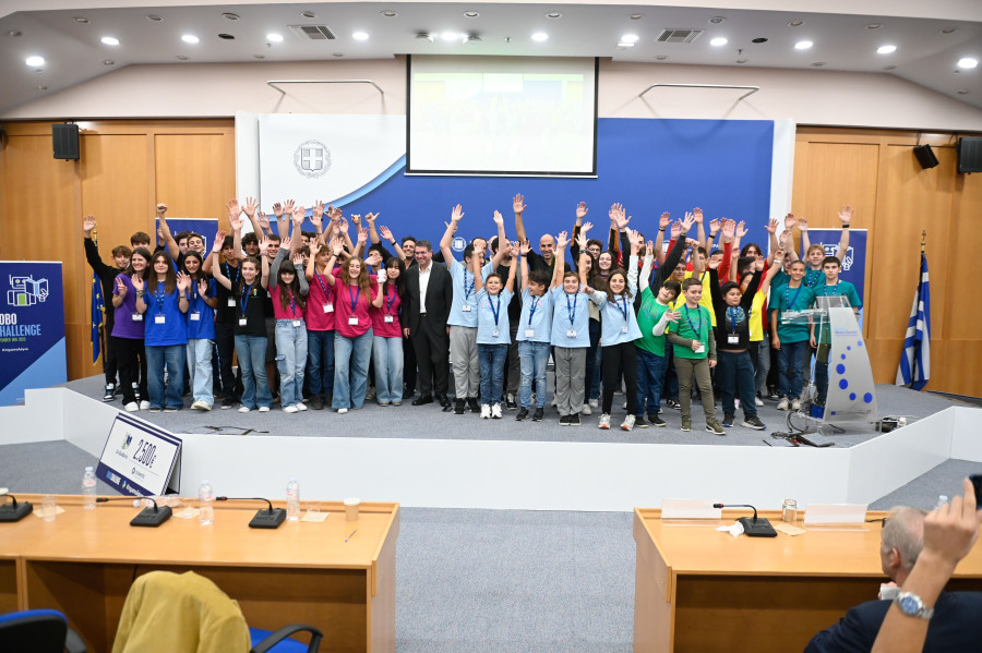 RoboChallenge: Οι τρεις καλύτερες ομάδες στον διαγωνισμό για το Κτηματολόγιο