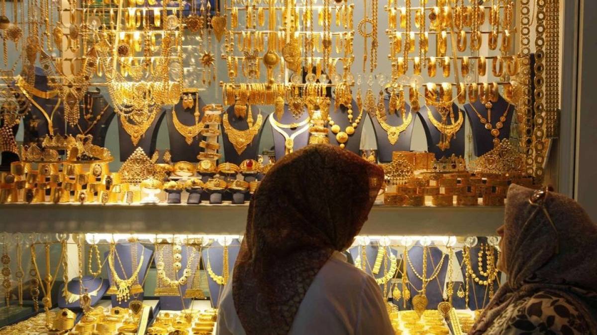 Οι Τούρκοι μετατρέπουν τις περιουσίες τους σε χρυσό