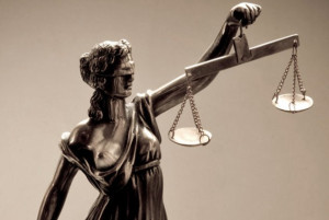 Δικαστές για Φαραντούρη: Κυρίαρχος στην Ελληνική Δημοκρατία είναι ο Λαός
