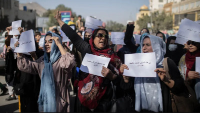 Οι Ταλιμπάν απαγορεύουν στις γυναίκες να φοιτούν στα πανεπιστήμια