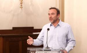 Ρελάνς στο φιάσκο Λοΐζου με Κόκκαλη; Γίνεται;