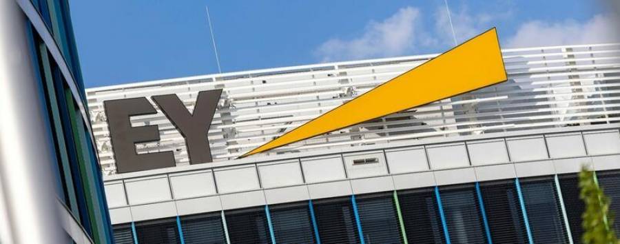 ΕΥ: Η πανδημία επιβράδυνε τις δημόσιες εγγραφές το α' εξάμηνο