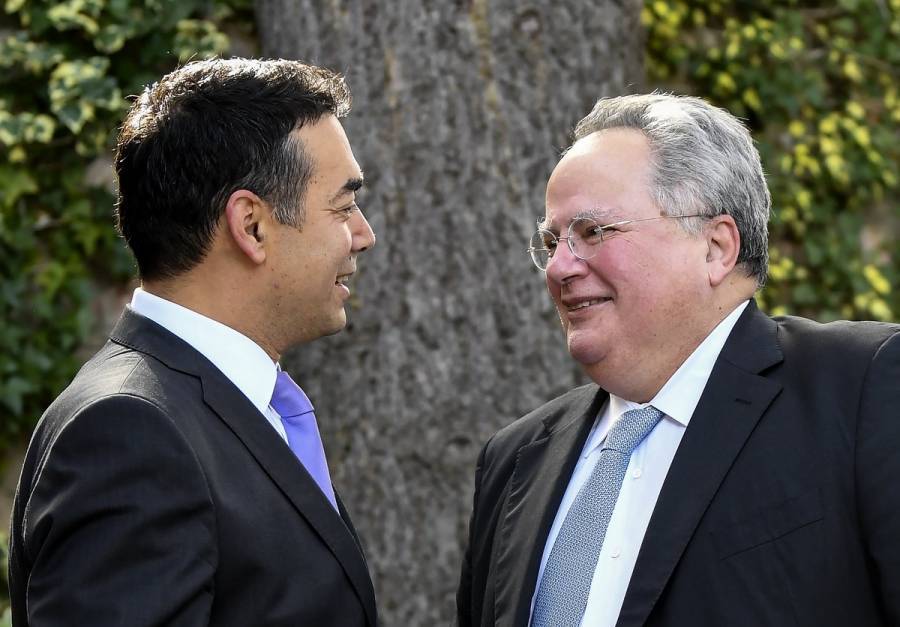 Η εγκάρδια συνάντηση Κοτζιά-Ντιμιτρόφ στους Δελφούς