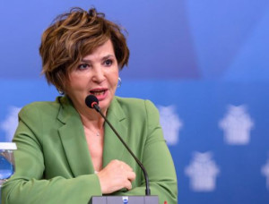 Γεροβασίλη: Να εφαρμοστούν οι ισχύοντες νόμοι για τις γυναικοκτονίες-Νέα τροπολογία