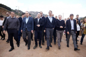 Μητσοτάκης: Ο ΣΥΡΙΖΑ κυλά την πολιτική ζωή στη λάσπη