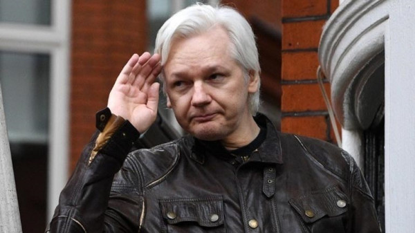 Ασάνζ: Ο ιδρυτής του WikiLeaks κινδυνεύει να εκδοθεί στις ΗΠΑ