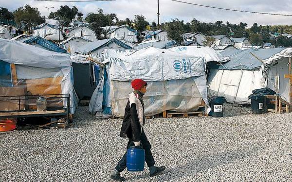 Παράταση έως 19/7 των περιοριστικών μέτρων σε ΚΥΤ
