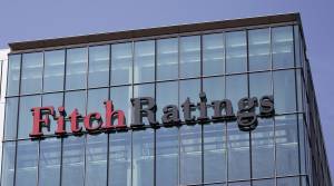 Fitch: Αναβάθμισε την Ελλάδα σε «BB» με θετικό outlook