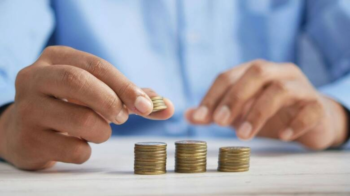 ΓΣΕΕ: Προτείνει κατώτατο μισθό στα 908 ευρώ