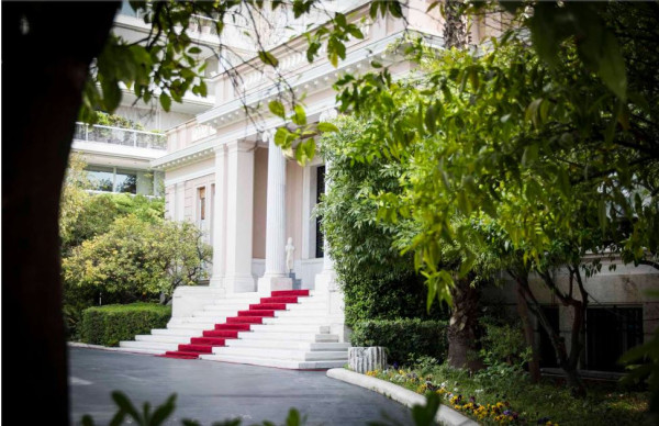 Τα τρένα δεν προσφέρονται για επικοινωνία