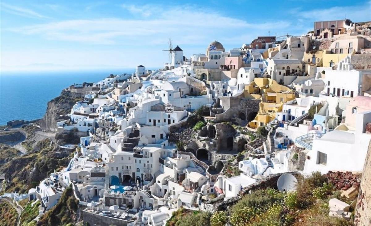 Η Μύκονος κτυπά την 5η Λεωφόρο σε τιμές ακινήτων