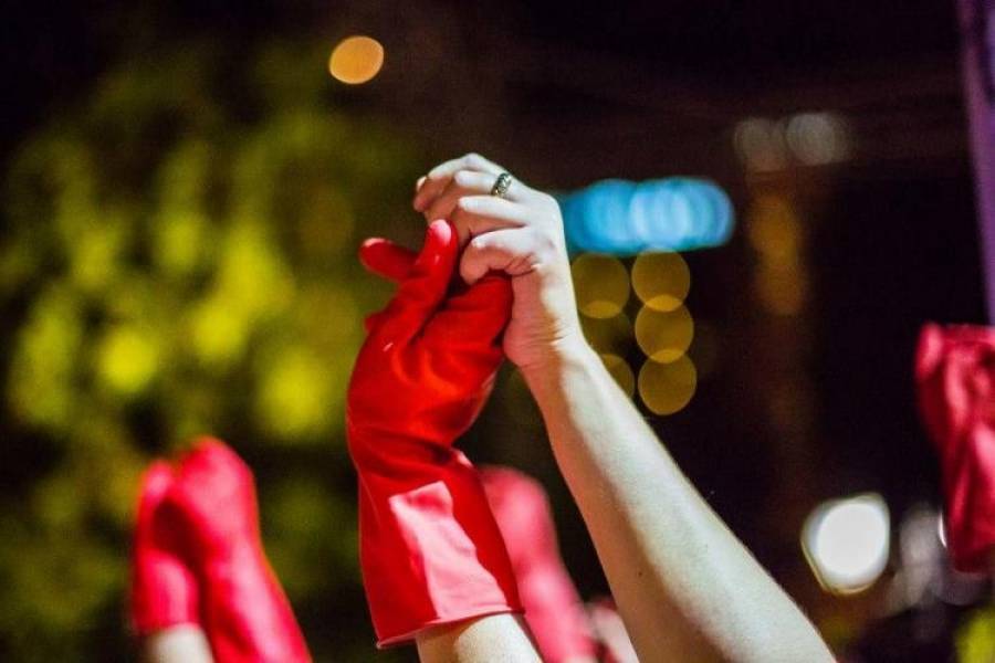 Η καθαρίστρια υπουργός και η καθαρίστρια κατάδικος