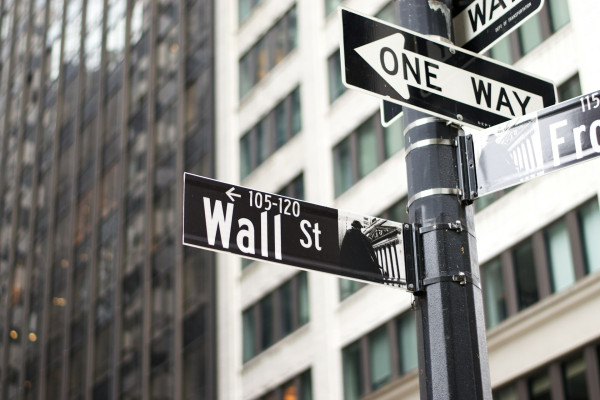 Σε αναζήτηση κατεύθυνσης η Wall Street – Στο επίκεντρο η Μέση Ανατολή
