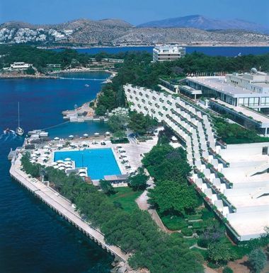 Ο Λαιμός Βουλιαγμένης αποκτά νέο ιδιοκτήτη και αναμένει τον διαχειριστή
