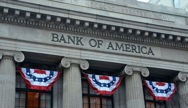 Bank of America: Μεταφορά 300 υπαλλήλων στο Παρίσι