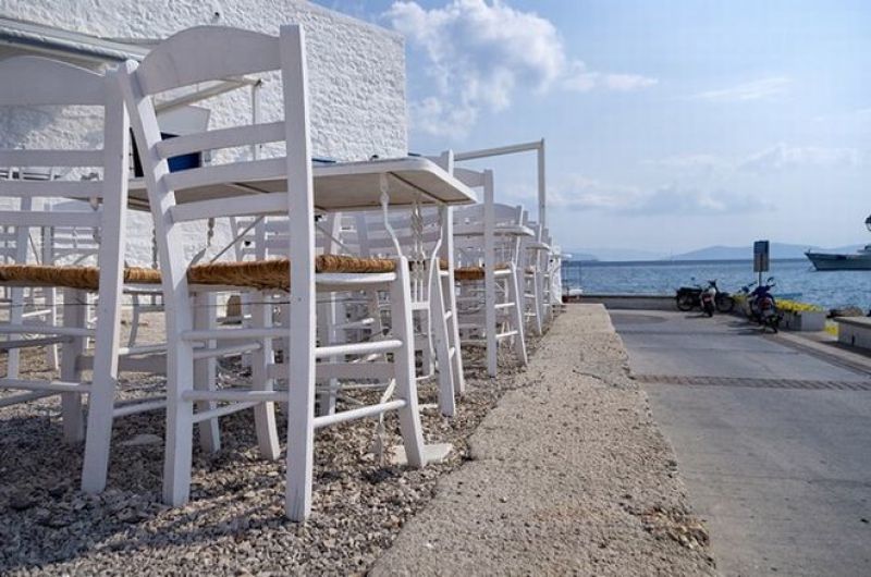 Βγάζουν διαρκώς... λαβράκια οι ελεγκτές της ΑΑΔΕ-Νέα λουκέτα σε νησιά