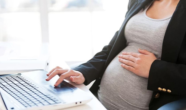 ΟΙΥΕ-ΠΑΣΕΝΤ κατά ΔΥΠΑ για την άδεια 9μηνης προστασίας μητρότητας