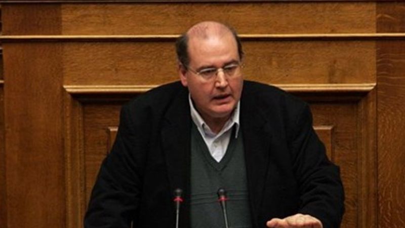 Φίλης: Τα κουράζουμε τα παιδιά μετά το εξάωρο