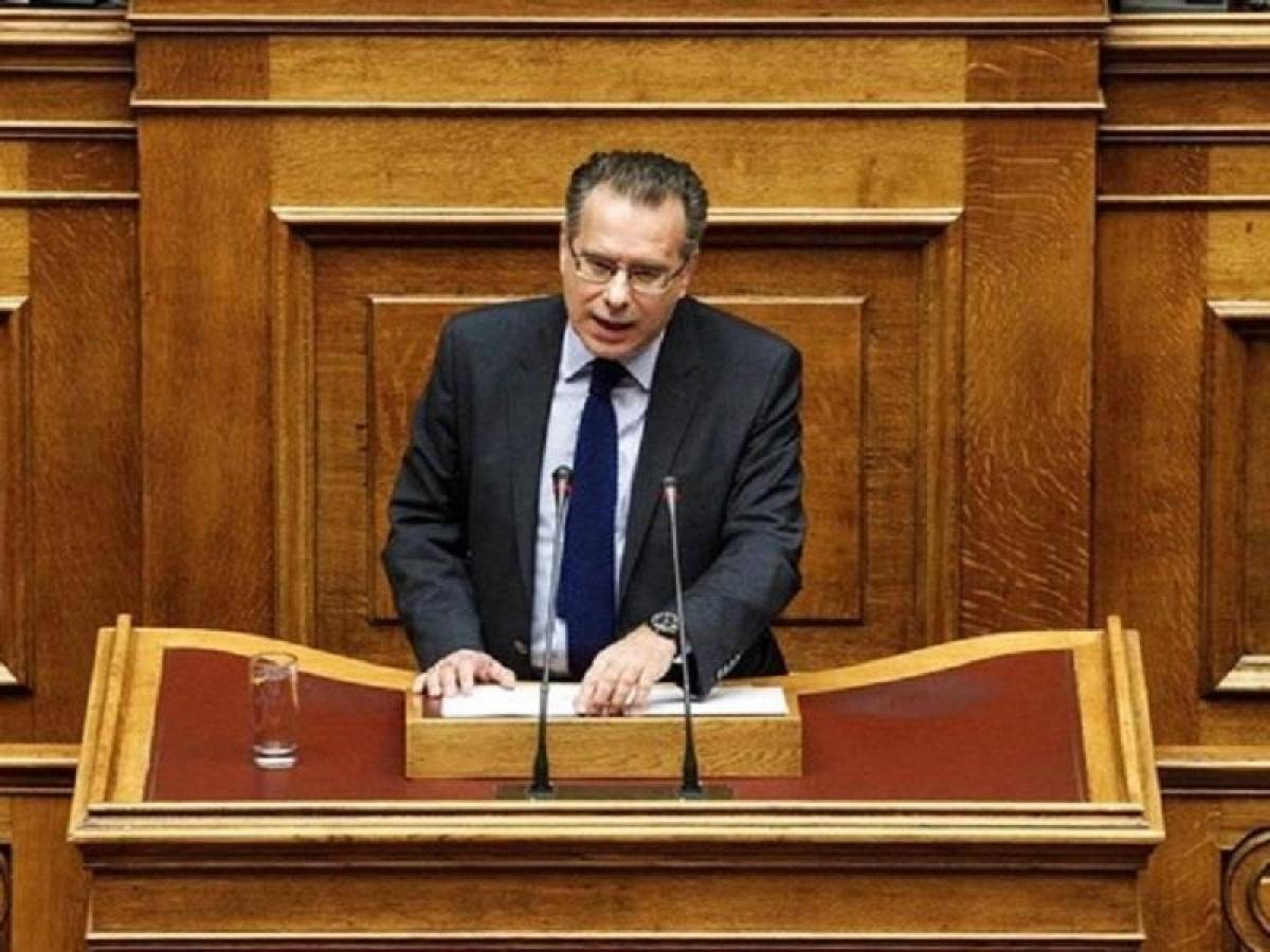 Κουμουτσάκος: Η συμφωνία υλοποιεί τον αλυτρωτισμό της «Μακεδονίας του Ίλιντεν»