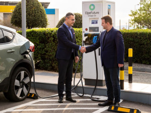Στρατηγική συνεργασία Volvo Car Hellas και ElpeFuture