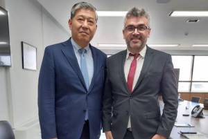 ΡΑΕ: Συνάντηση Δαγούμα- Captain Weng Lin για περιβαλλοντικά ουδέτερα λιμάνια