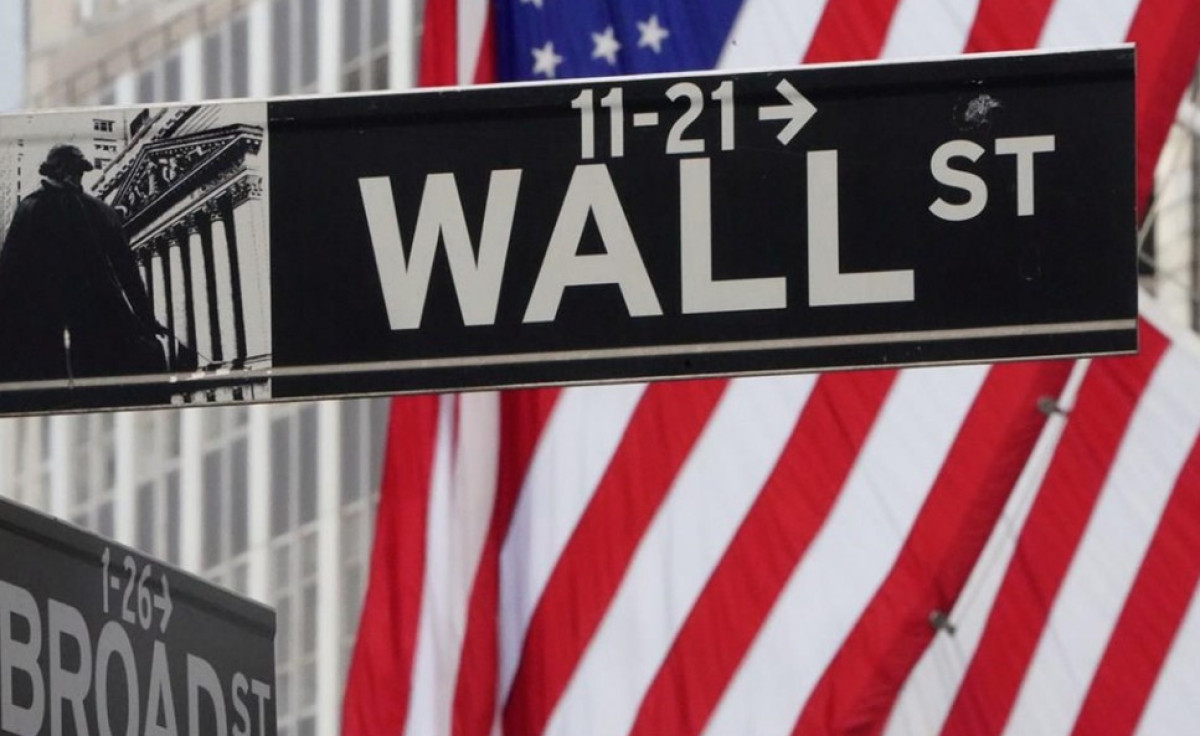 Τον καλύτερο μήνα από το 1976 κατέγραψε ο Dow Jones