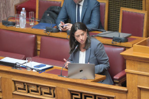 Κεραμέως στη Βουλή: Τι ακούσαμε και τι δεν ακούσαμε από τα κόμματα της αντιπολίτευσης