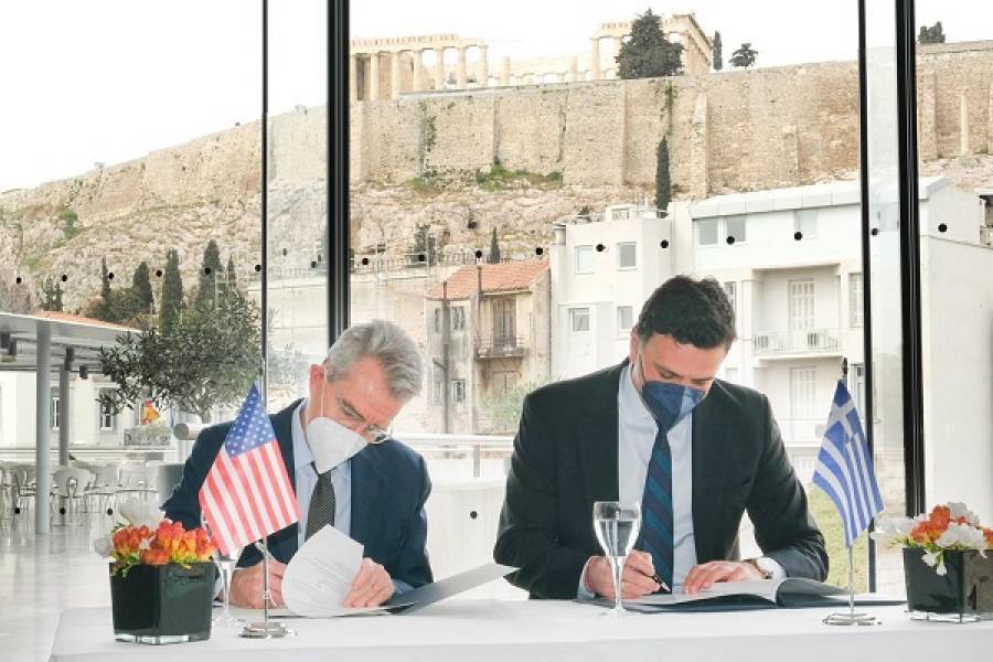 Περισσότερες από 460.000 διαθέσιμες αεροπορικές θέσεις από ΗΠΑ προς Ελλάδα