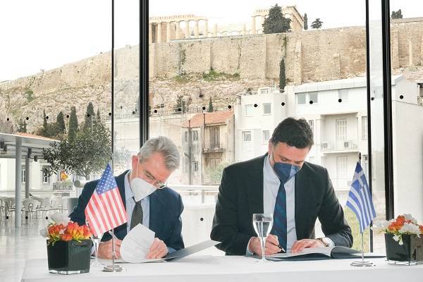 Περισσότερες από 460.000 διαθέσιμες αεροπορικές θέσεις από ΗΠΑ προς Ελλάδα