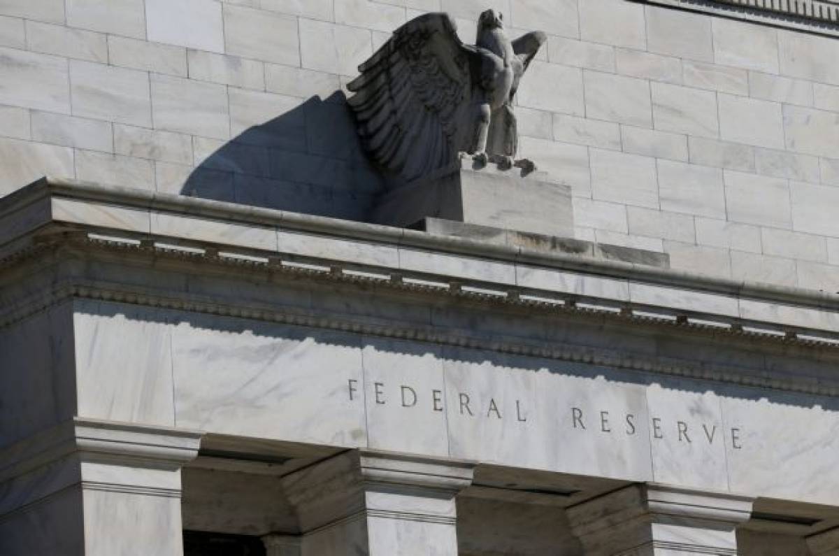Νέα επίθεση Τραμπ στη Fed - Θετικά σχόλια για Ντράγκι