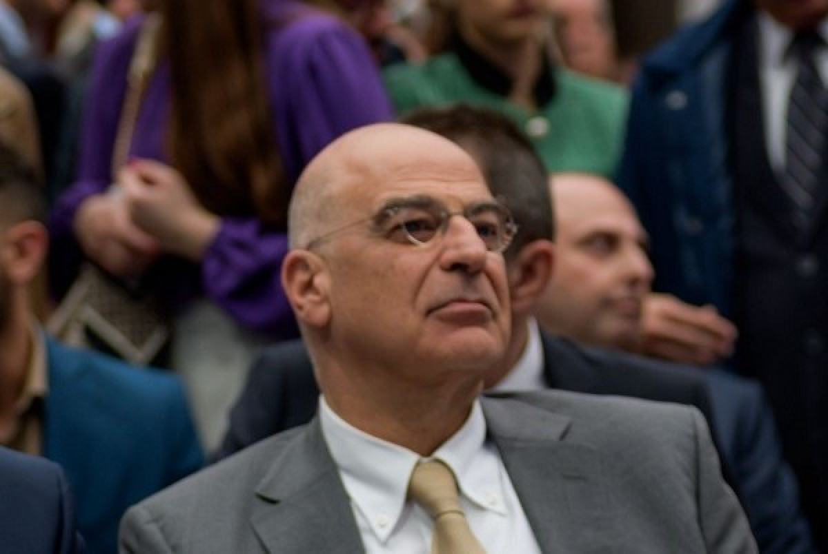 Δένδιας: Δε διανοούμαι ότι κάποιος θα επιχειρούσε να με παρακολουθήσει