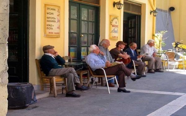 H πιο γηρασμένη χώρα της Γηραιάς Ηπείρου η Ελλάδα