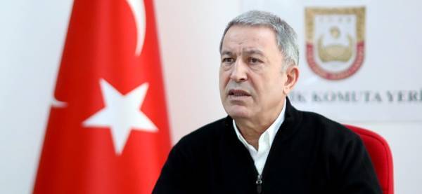 Ακάρ: Η Ελλάδα έχει εξοπλίσει κατά παράβαση 16 νησιά