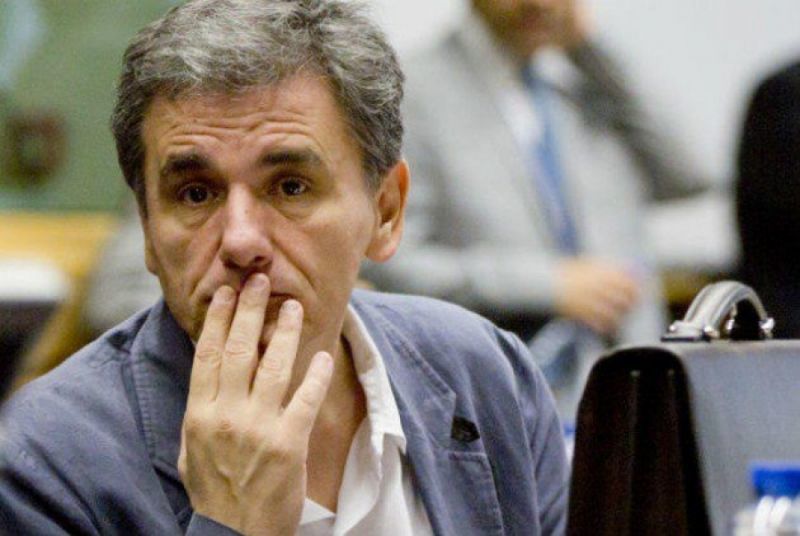 Παρακλήσεις για λύση, κούφιες απειλές για ρήξη…